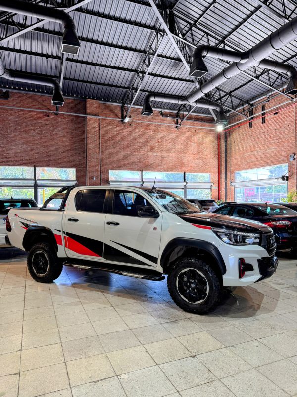 Toyota Hilux Pick-up 2.8 Gr-s 4x4 At 2019 - Imagen 5