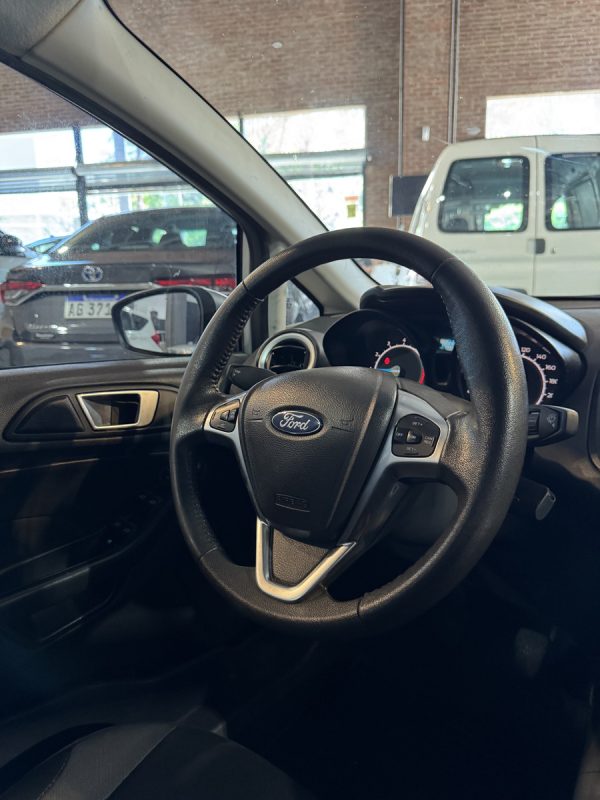 Ford Fiesta Kinetic 1.6 Se 120cv - Imagen 13