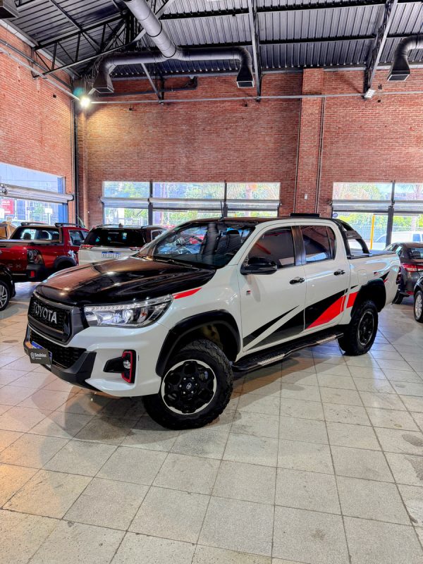 Toyota Hilux Pick-up 2.8 Gr-s 4x4 At 2019 - Imagen 11