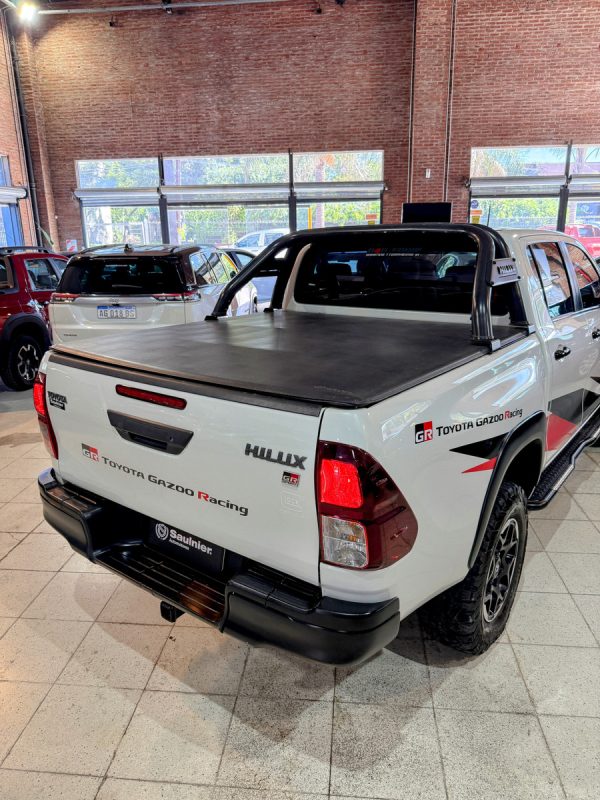 Toyota Hilux Pick-up 2.8 Gr-s 4x4 At 2019 - Imagen 8