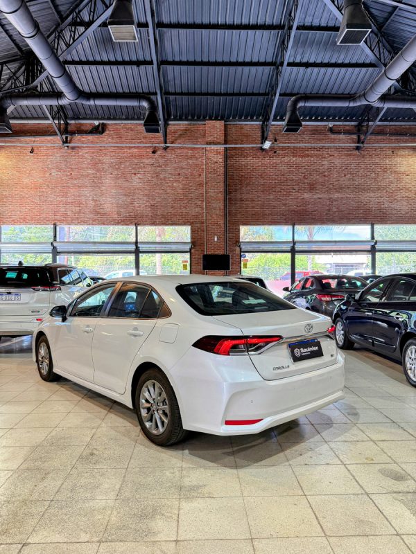 Toyota Corolla 2.0 Xei Cvt 170cv - Imagen 14