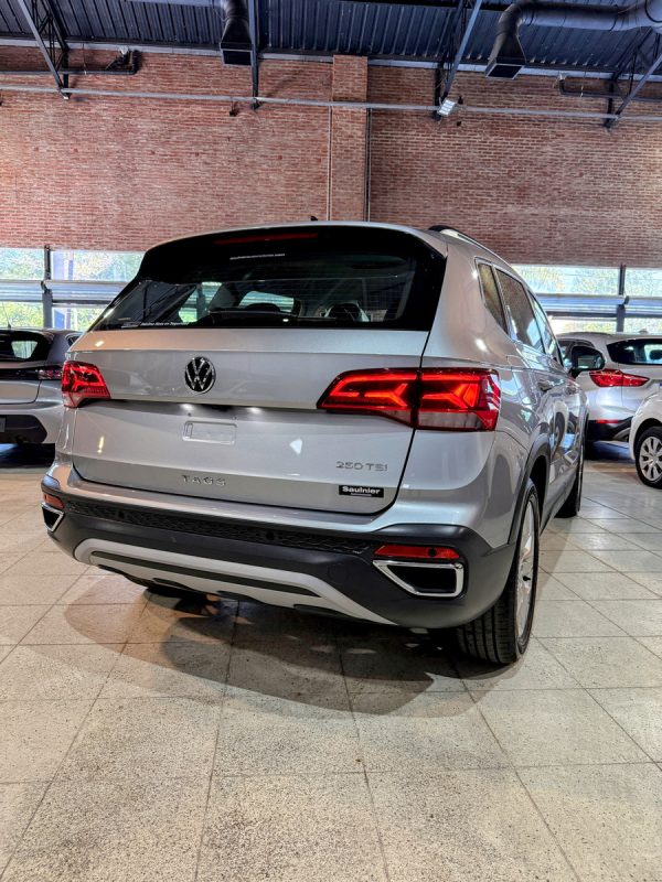 Volkswagen Taos 1.4 250 Tsi Comfortline - Imagen 8