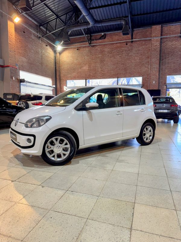 Volkswagen Up! 1.0 High Up! 75cv - Imagen 2
