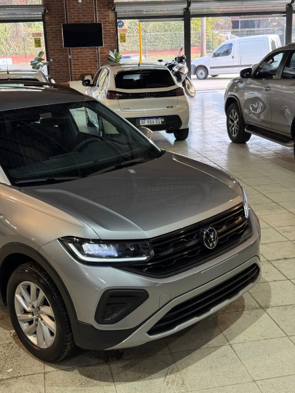 Volkswagen T-cross 1.0 200 Tsi Trendline Aut - Imagen 11