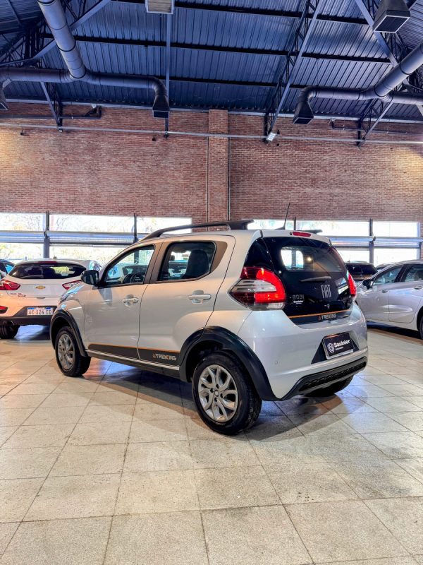 Fiat Mobi 1.0 Trekking - Imagen 10