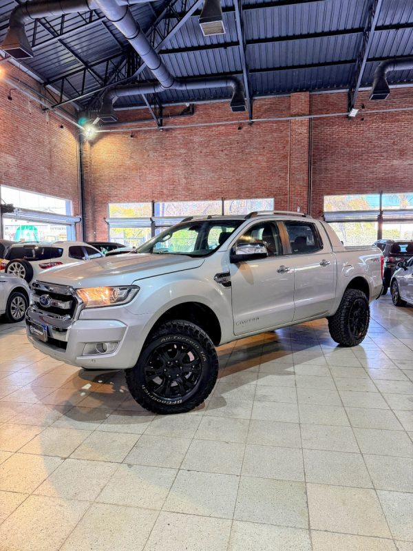 Ford Ranger 3.2 Cd 4x4 Limited Tdci 200cv - Imagen 3