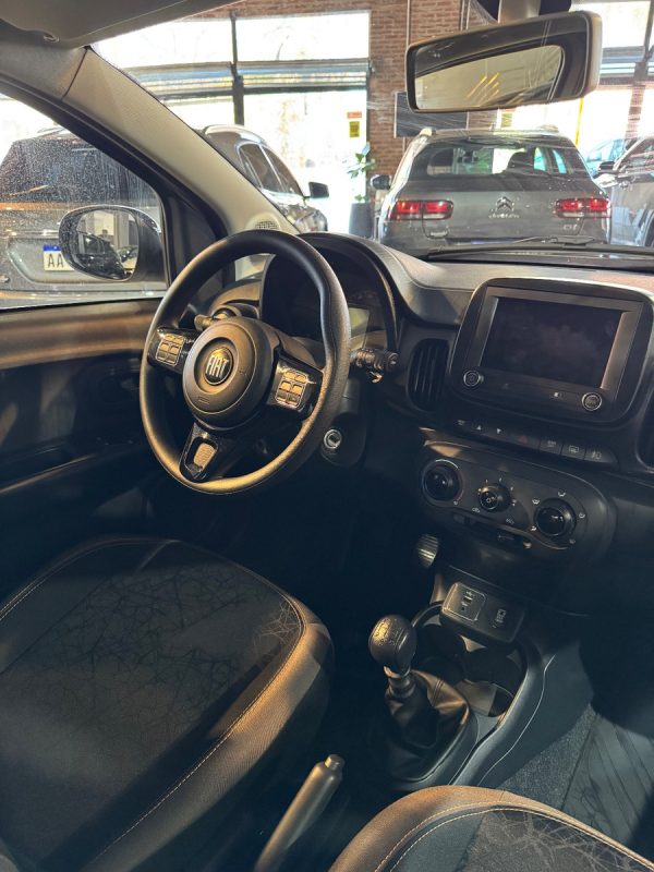 Fiat Mobi 1.0 Trekking - Imagen 12