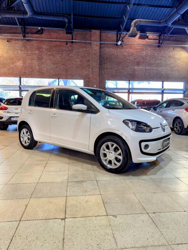 Volkswagen Up! 1.0 High Up! 75cv - Imagen 7