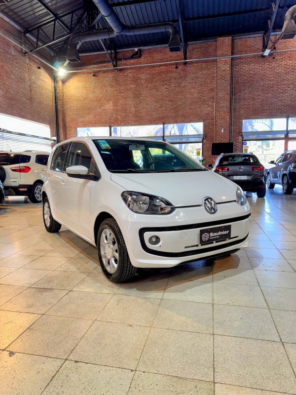 Volkswagen Up! 1.0 High Up! 75cv - Imagen 6