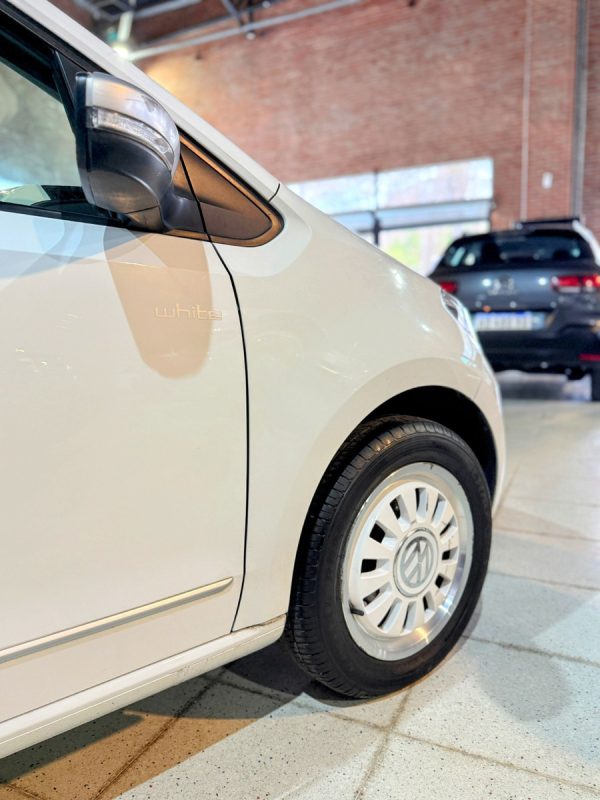 Volkswagen Up! 1.0 White Up 75cv - Imagen 7