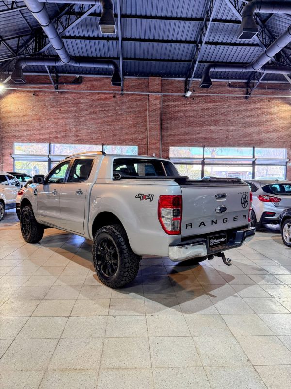 Ford Ranger 3.2 Cd 4x4 Limited Tdci 200cv - Imagen 8