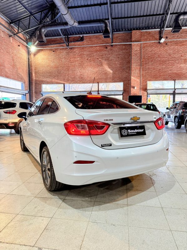 Chevrolet Cruze Ii 1.4 Sedan Ltz - Imagen 7
