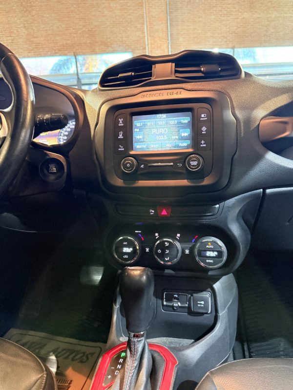 Jeep Renegade 2.0 Trailhawk At9 4x4 - Imagen 6