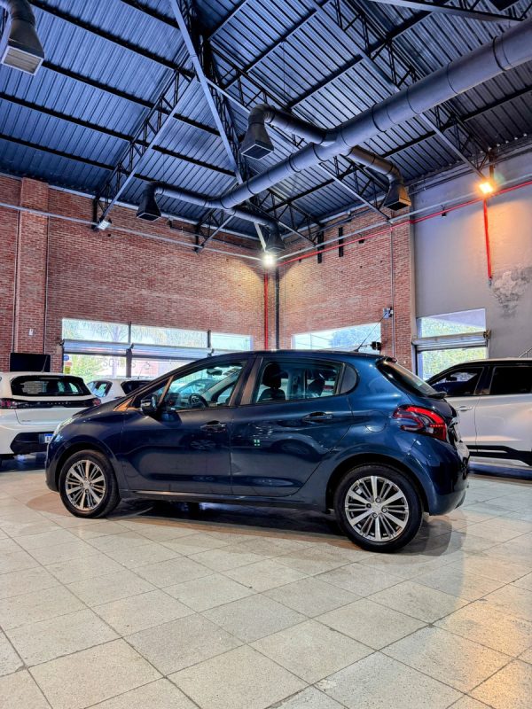 Peugeot 208 1.6 Allure - Imagen 8