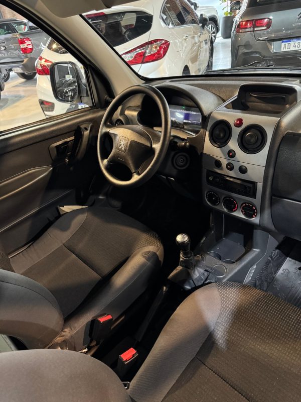 Peugeot Partner 1.6 Furgon Confort - Imagen 13