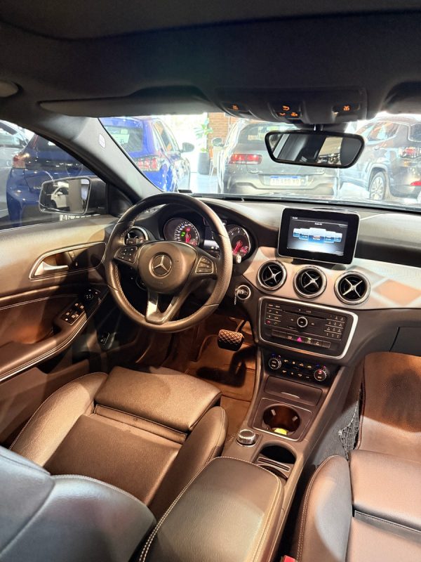 Mercedes-benz Clase Gla 1.6 Gla200 At Urban 156cv - Imagen 5