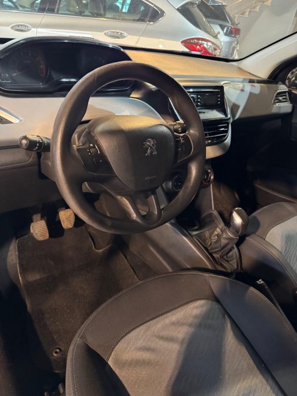 Peugeot 208 1.5 Active - Imagen 11