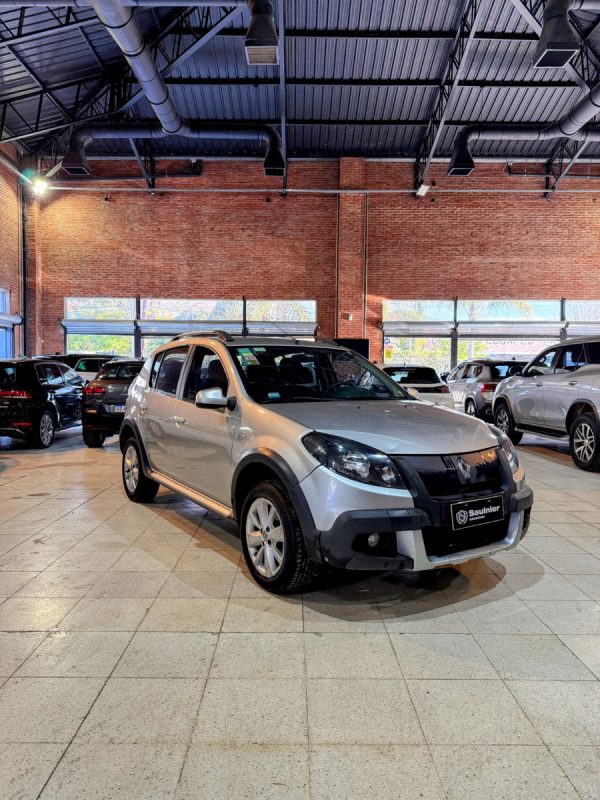 Renault Sandero 1.6 Privilege 105cv - Imagen 9
