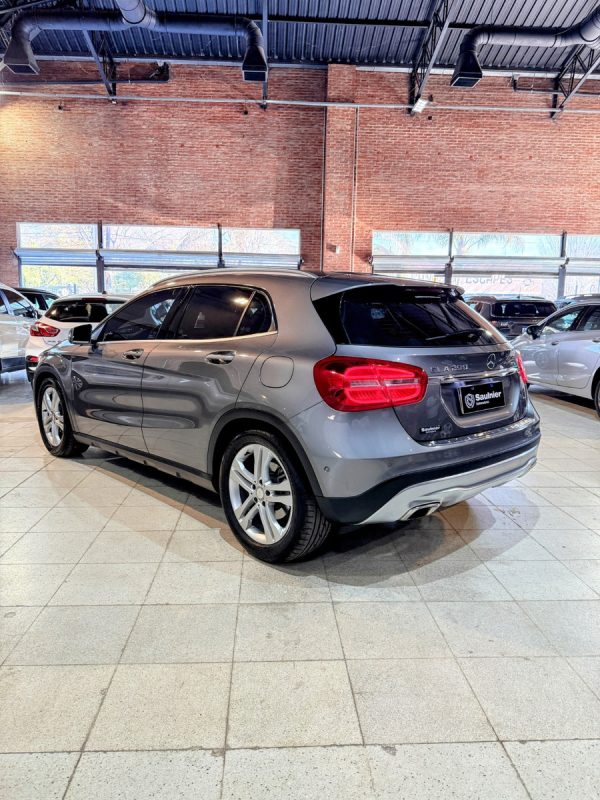 Mercedes-benz Clase Gla 1.6 Gla200 At Urban 156cv - Imagen 6