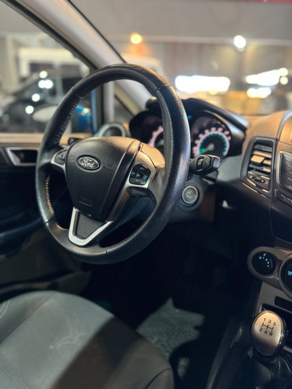 Ford Fiesta Kinetic 1.6 Se Plus 120cv - Imagen 12