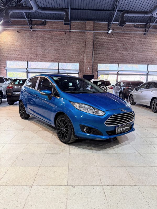 Ford Fiesta Kinetic 1.6 Se - Imagen 9