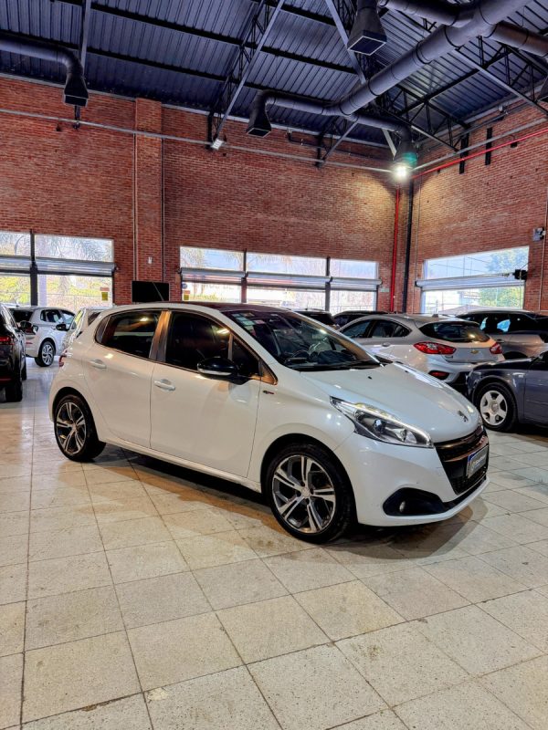 Peugeot 208 1.6 Gt Thp - Imagen 11
