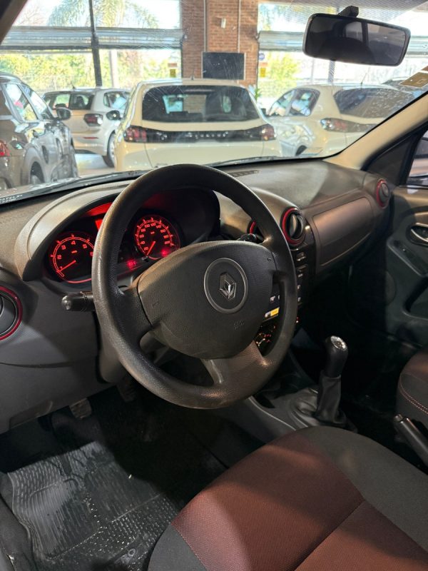 Renault Sandero 1.6 Privilege 105cv - Imagen 6
