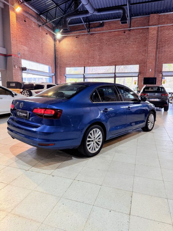 Volkswagen Vento 1.4 Highline 150cv At - Imagen 10