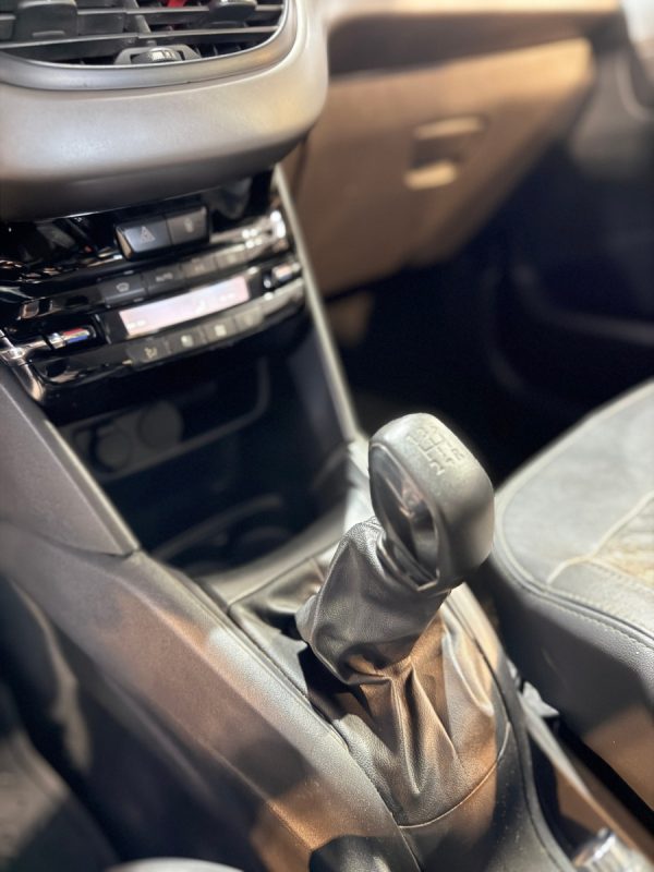Peugeot 208 1.6 Feline - Imagen 15