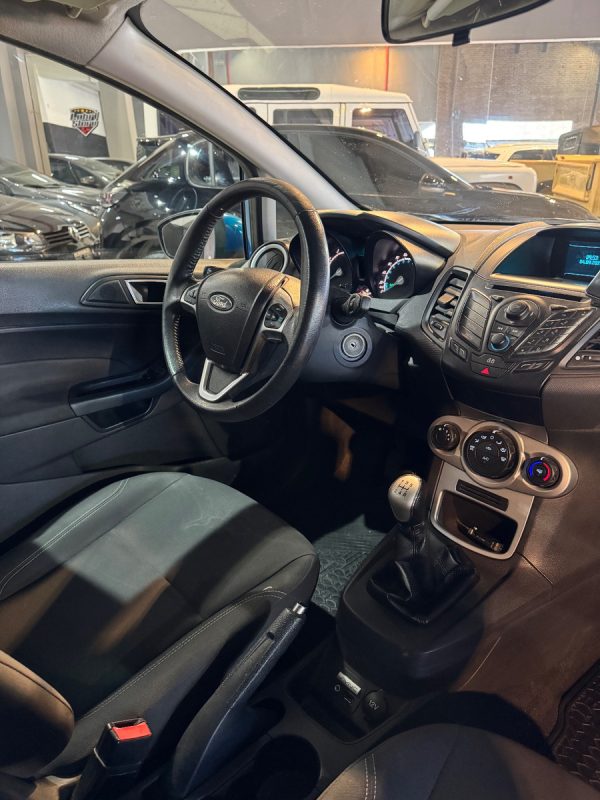 Ford Fiesta Kinetic 1.6 Se Plus 120cv - Imagen 11