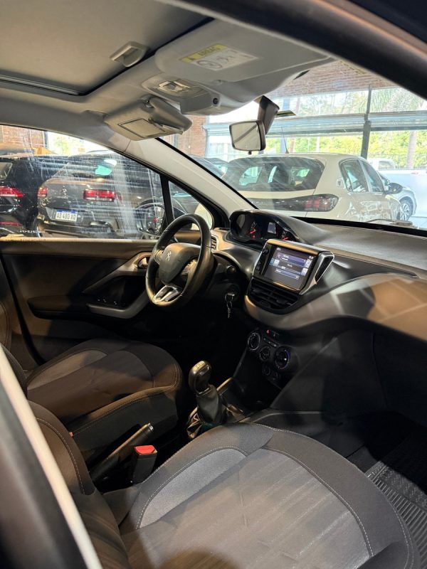 Peugeot 208 1.6 Allure - Imagen 4