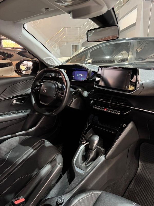 Peugeot 208 1.6 Feline Tiptronic - Imagen 13
