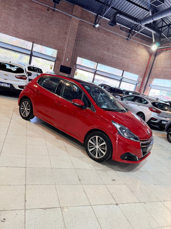 Peugeot 208 1.6 Feline - Imagen 13