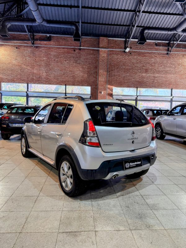Renault Sandero 1.6 Privilege 105cv - Imagen 4
