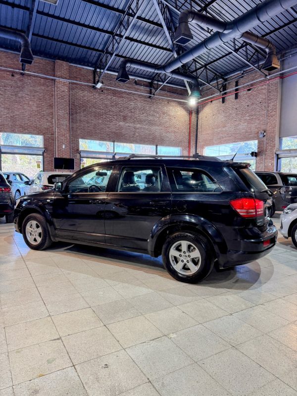 Dodge Journey 2.4 Sxt Atx (2 Filas) - Imagen 8