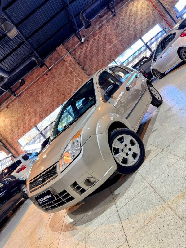 Ford Fiesta 1.6 Ambiente Mp3 - Imagen 3