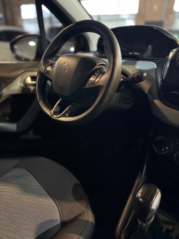 Peugeot 208 1.5 Active - Imagen 9