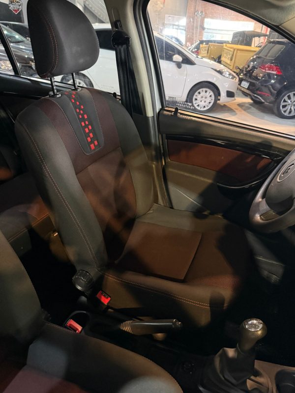 Renault Sandero 1.6 Privilege 105cv - Imagen 3