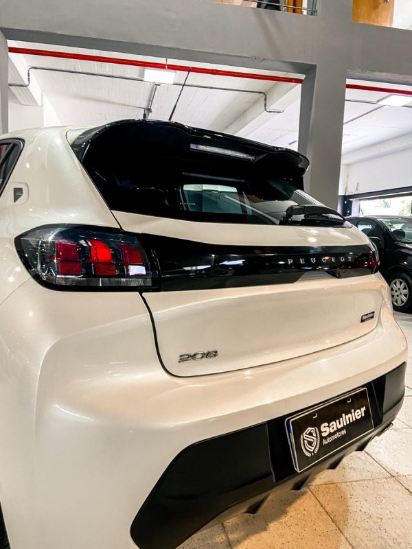 Peugeot 208 1.6 Road Trip - Imagen 10