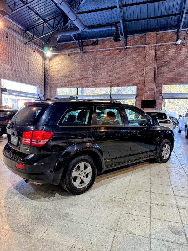 Dodge Journey 2.4 Sxt Atx (2 Filas) - Imagen 3