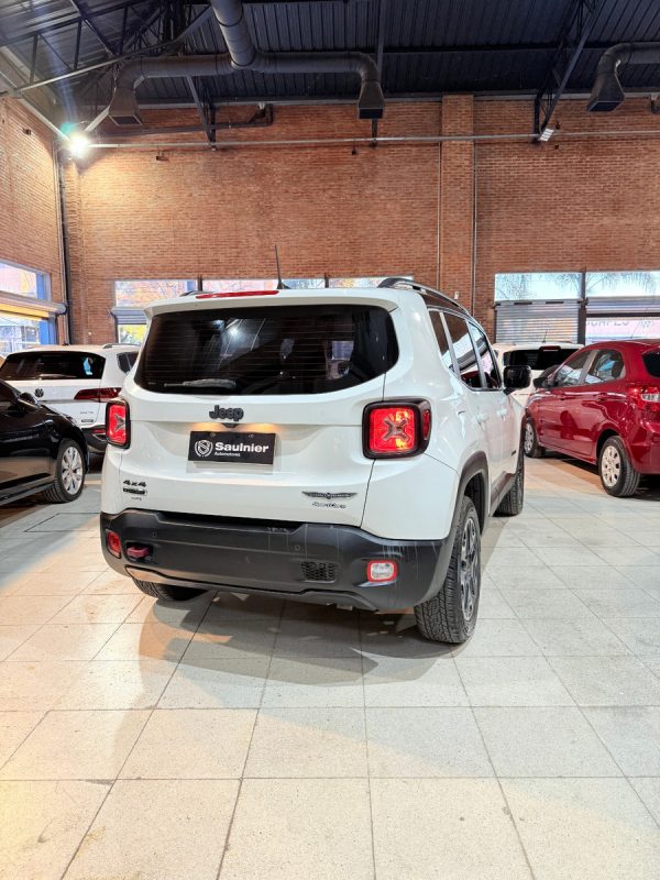 Jeep Renegade 2.0 Trailhawk At9 4x4 - Imagen 2