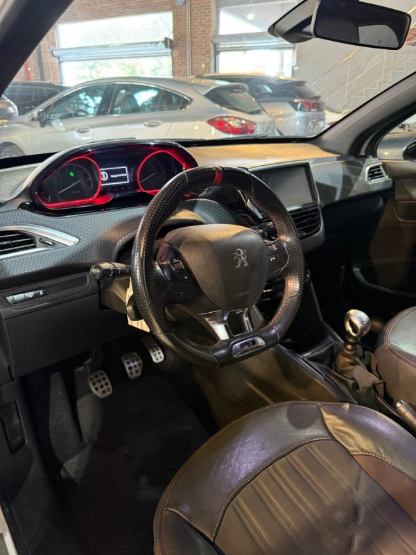 Peugeot 208 1.6 Gt Thp - Imagen 5